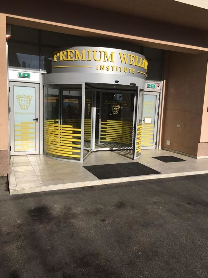 Курортные отели Premium Wellness Institute Бухарест