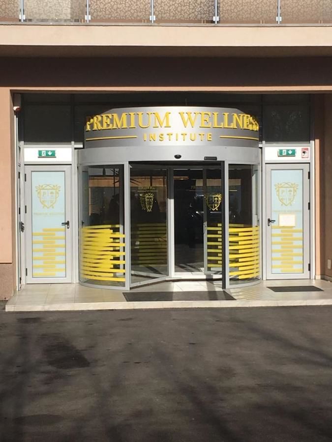 Курортные отели Premium Wellness Institute Бухарест-16